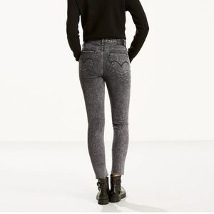 Levi's 721 high rise jeans